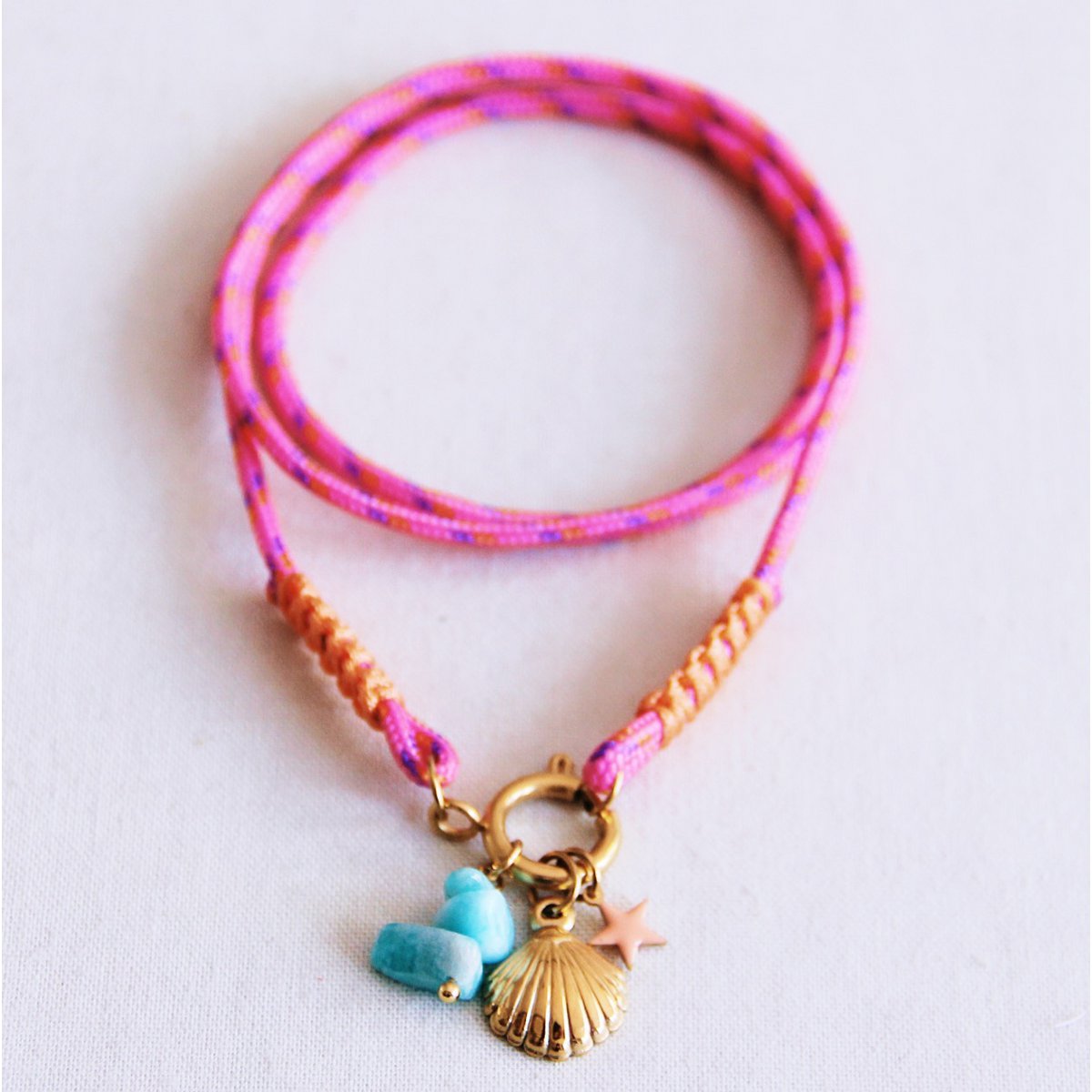 Surfketting met charmes - roze/oranje
