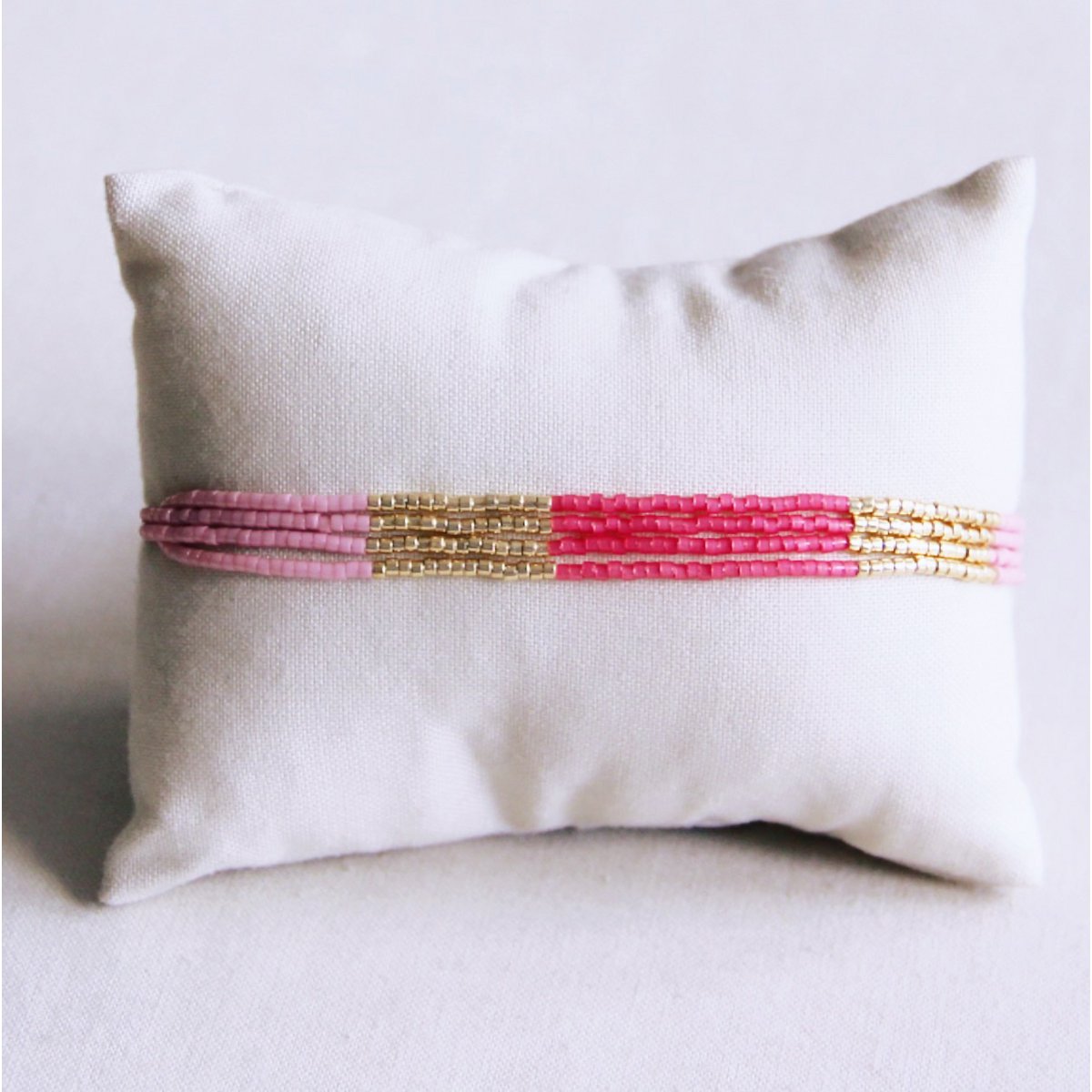 Viervoudige Miyuki -armband - roze/magenta/Goldplated