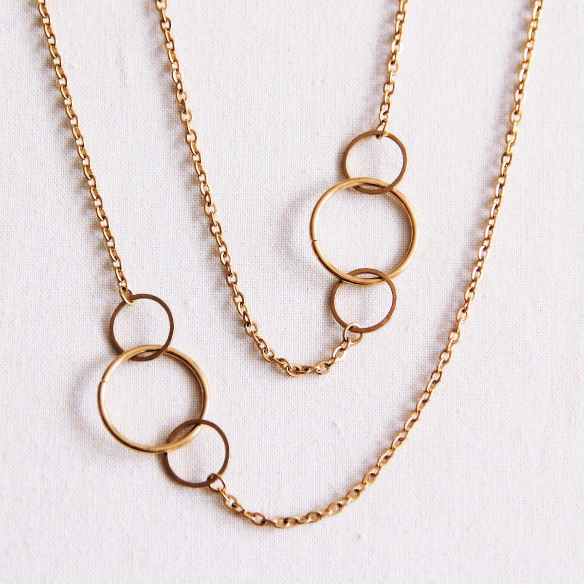 Lange ketting met ronde details