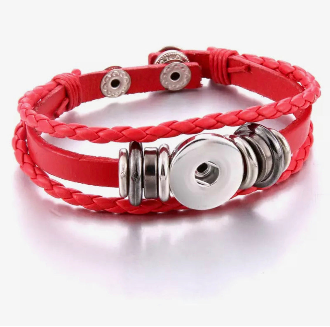 Armband leer rood clicks /buttons incl. 2 gratis buttons naar keuze