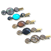 Hairclip cabochon rainbow