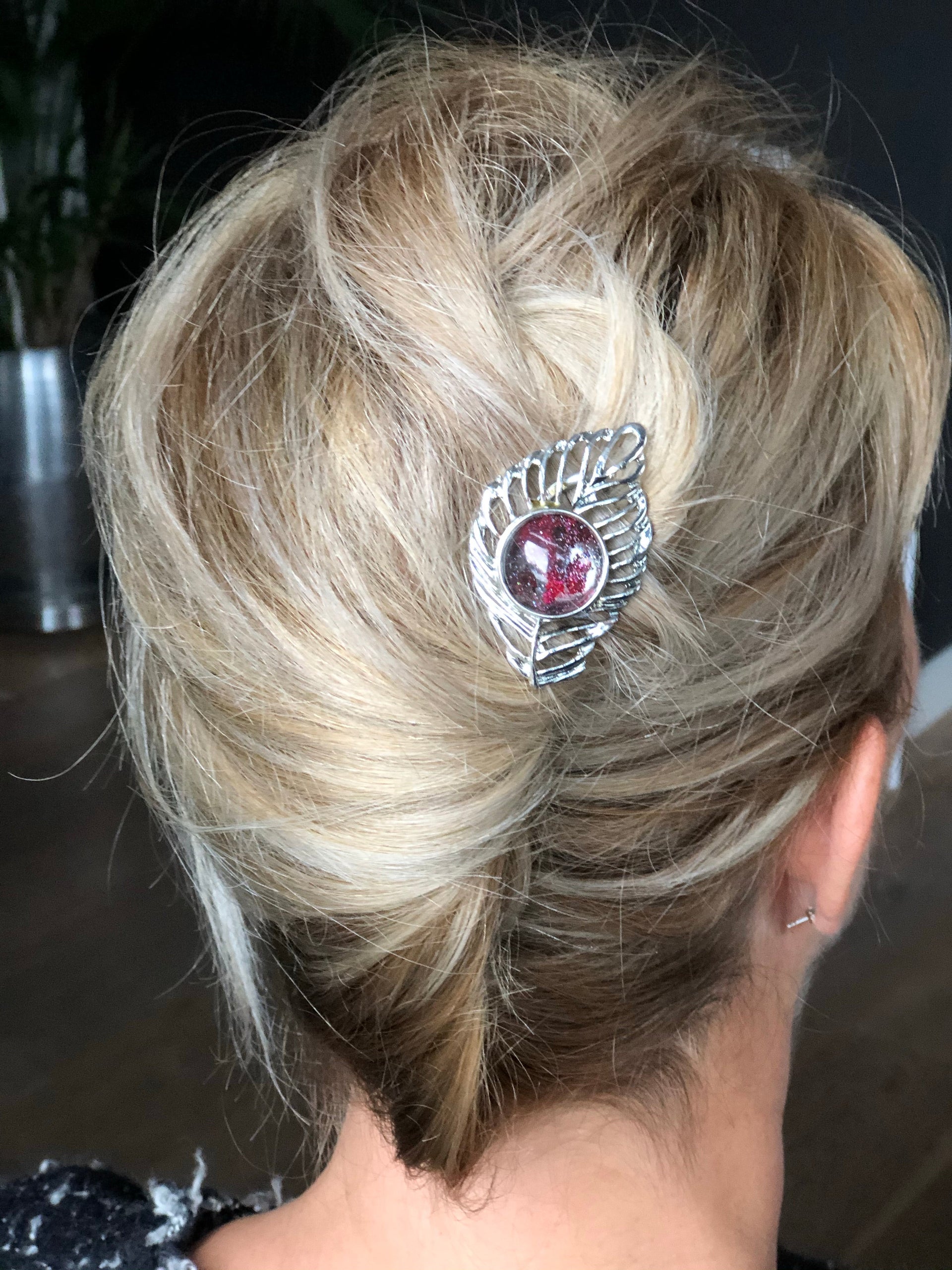 Hairfork leaf - hairaccessories - incl. 3 gratis buttons naar keuze