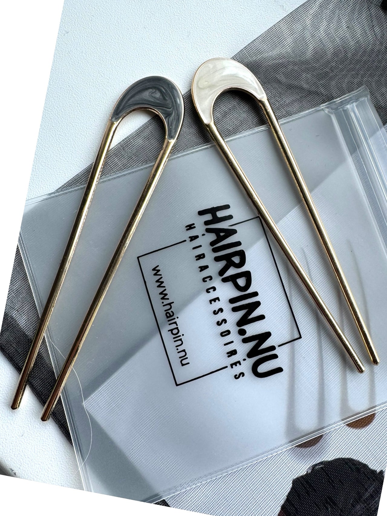 Hairpin Easy set grijs-ivoor voor een perfect opsteekkapsel