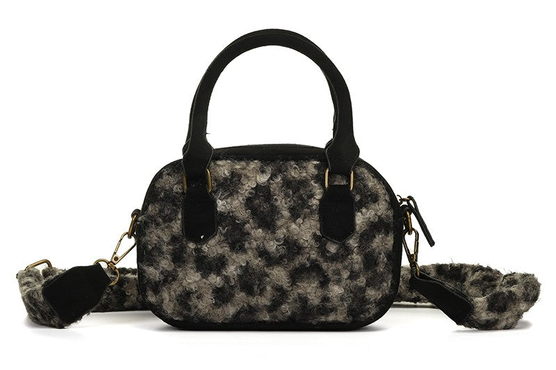 Schoudertas winnipeg zwart panterprint – trendy en functioneel - tas