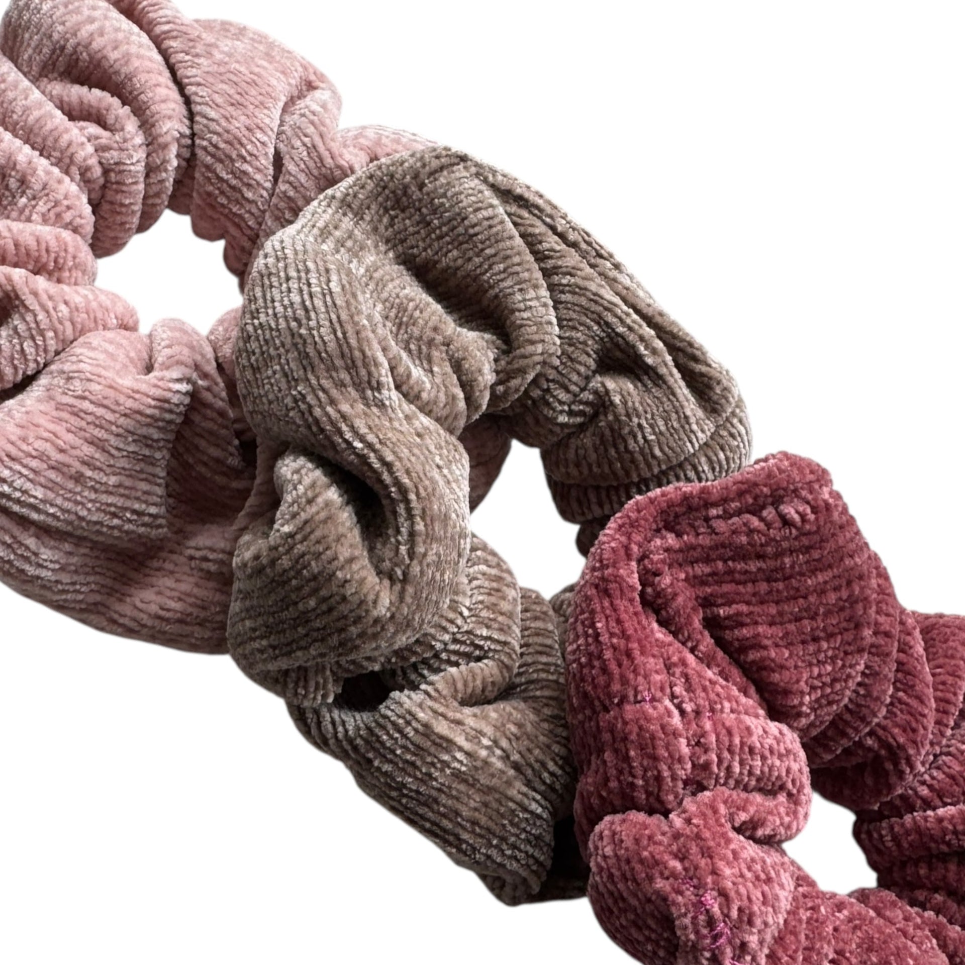 Scrunchie set 3 stuks – zachte velvet rib haar­elastieken in nude roze & taupe