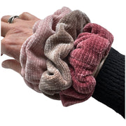Scrunchie set 3 stuks – zachte velvet rib haar­elastieken in nude roze & taupe