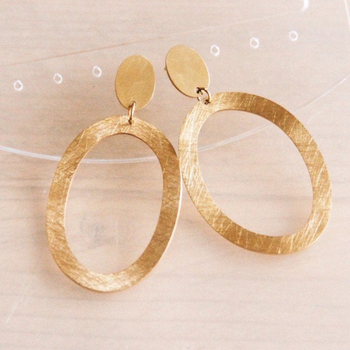 SO700: Statement oorbel grote ovale ring - goud