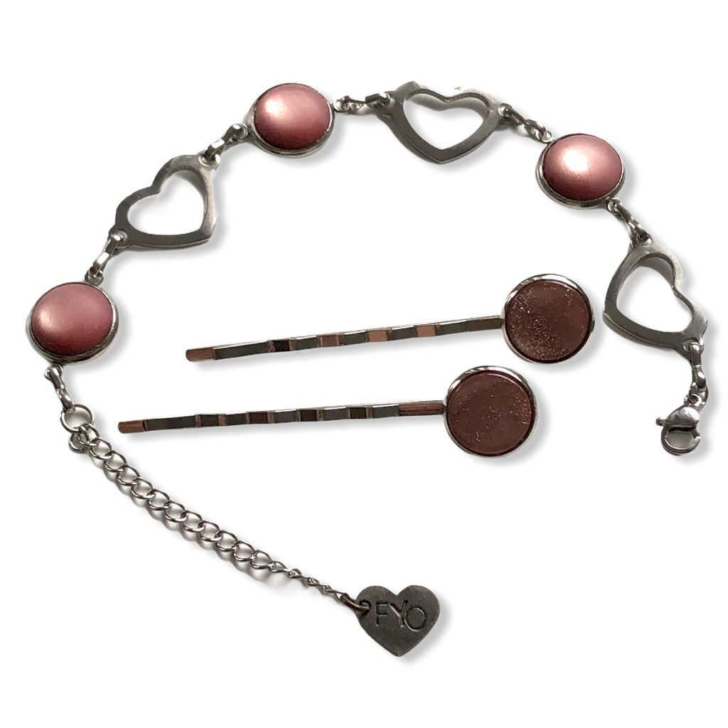 Kadoset Armband cabochon love en 2 haarspeldjes