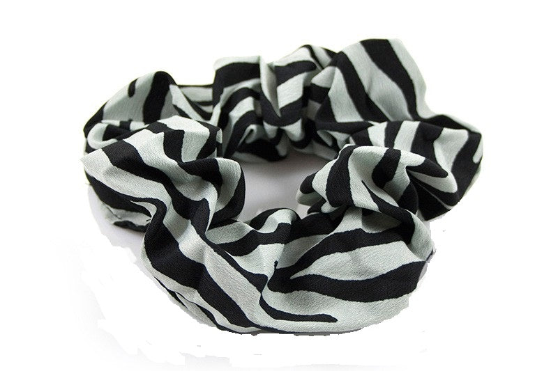 Scrunchie grijze streep - HAIRPIN.NU