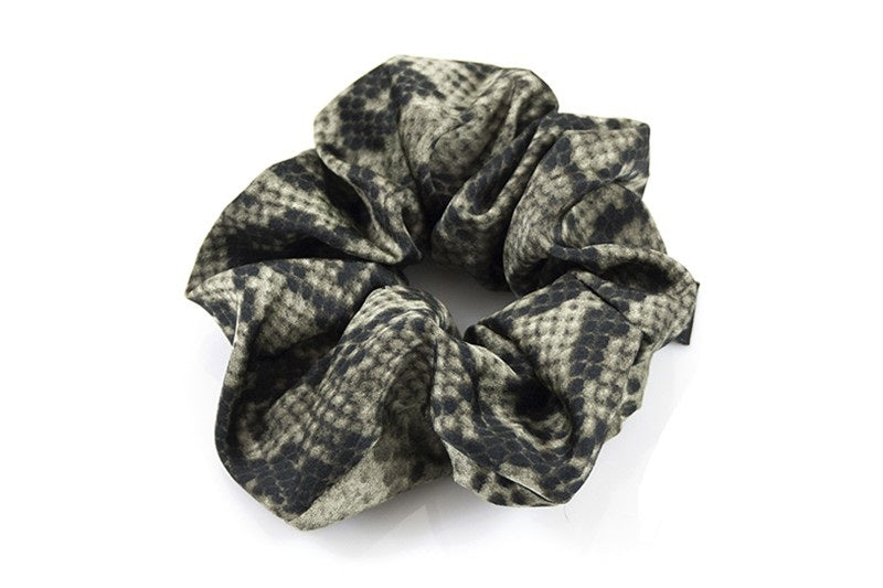 Scrunchie groene snake / python - HAIRPIN.NU