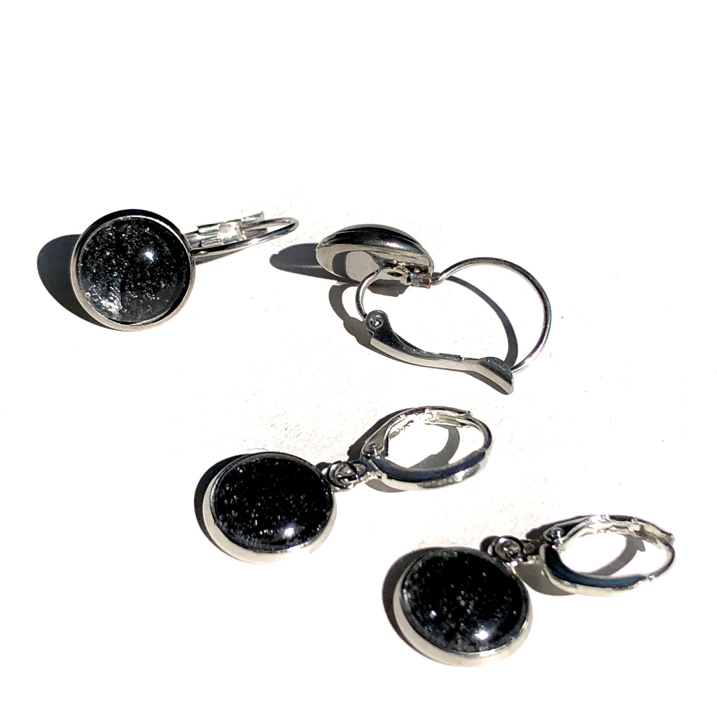 Oorbel Cabochon Zwart - HAIRPIN.NU