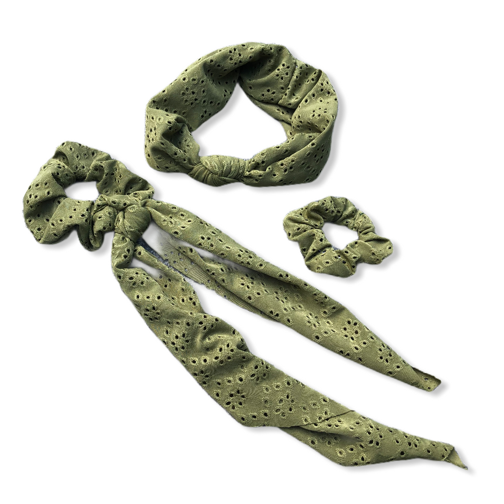 Scrunchie / Scrunzel met sjaal groen broderie - HAIRPIN.NU