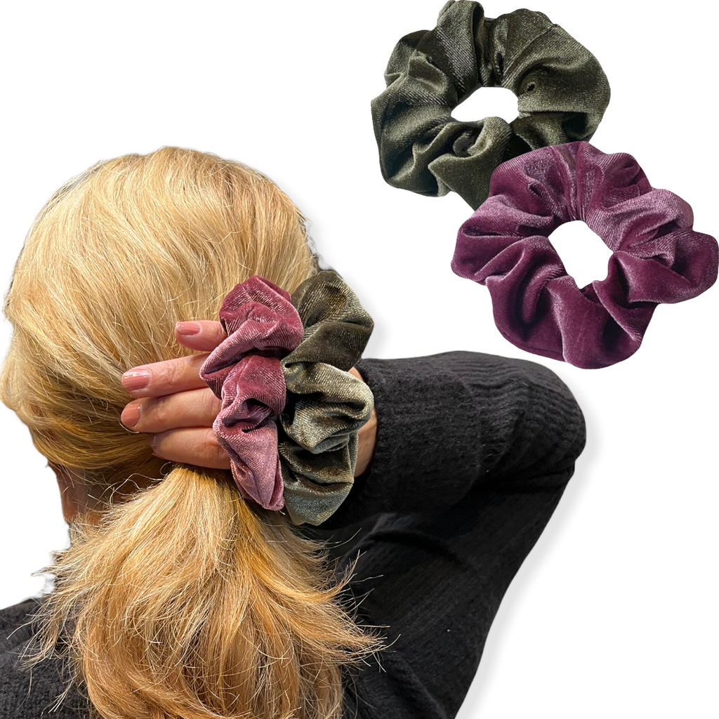 Set 2 scrunchies haarelastieken velvet roze/groen - HAIRPIN.NU